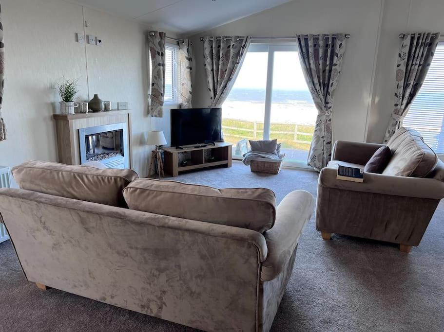 Beautiful 2-bedroom With Spectacular Views